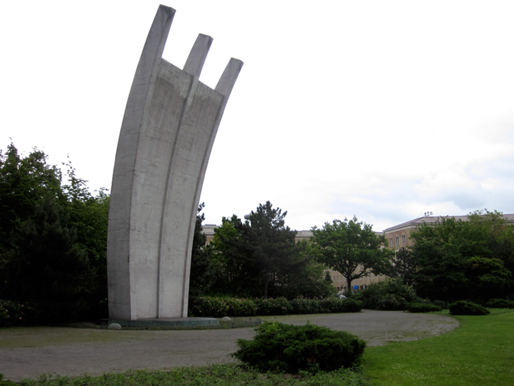 airlift  memorial Berlin-Tempelhof 2010 (c) Frieder Schnock, Berlin